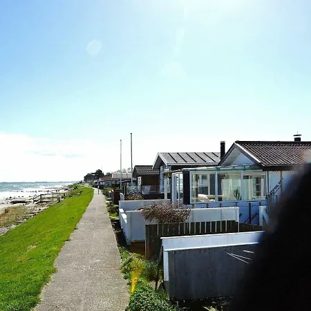 Enticing Holiday In With Sea Nearby Сasa de vacaciones *